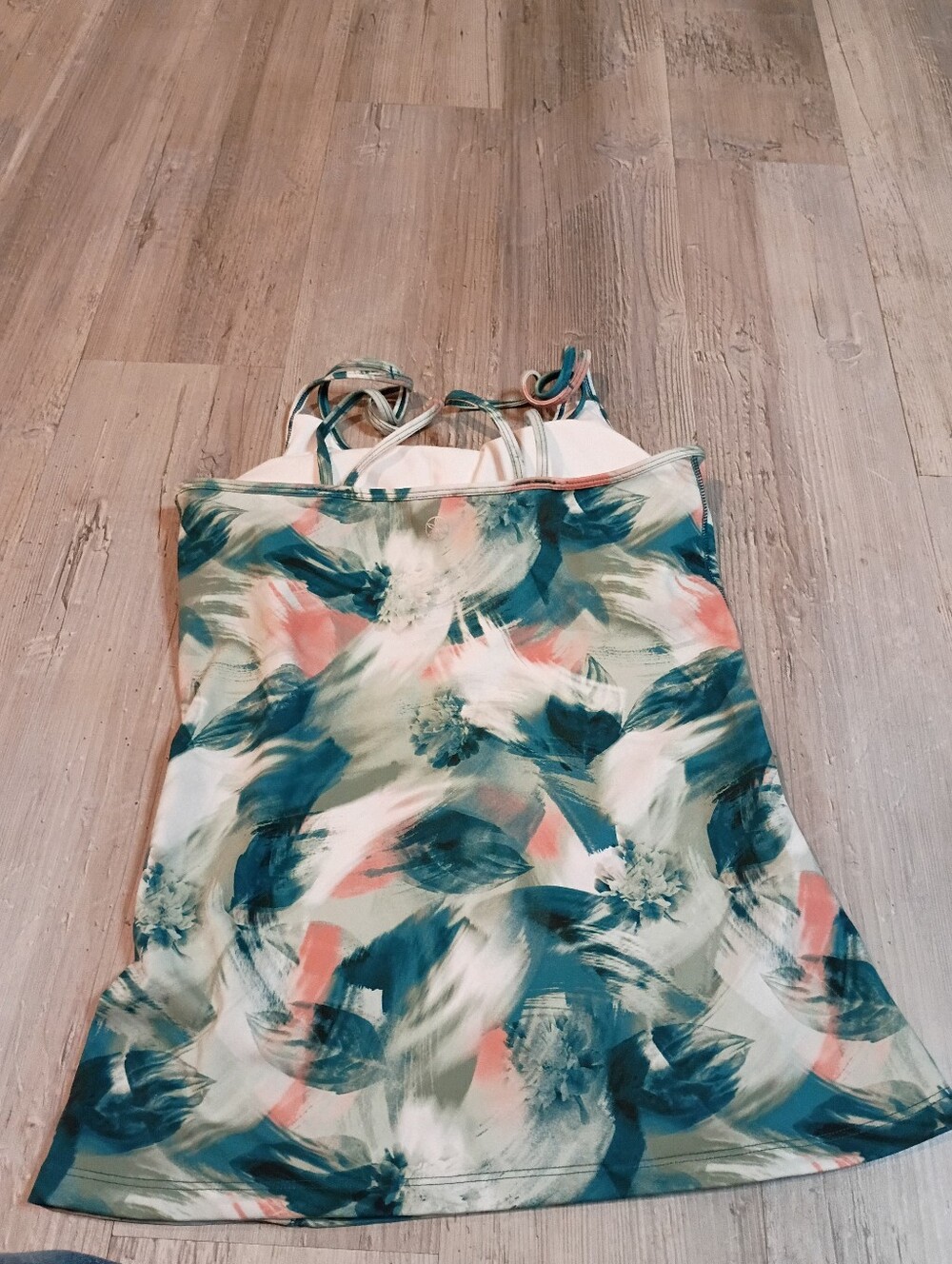 Workout Top - Picture 4 of 4